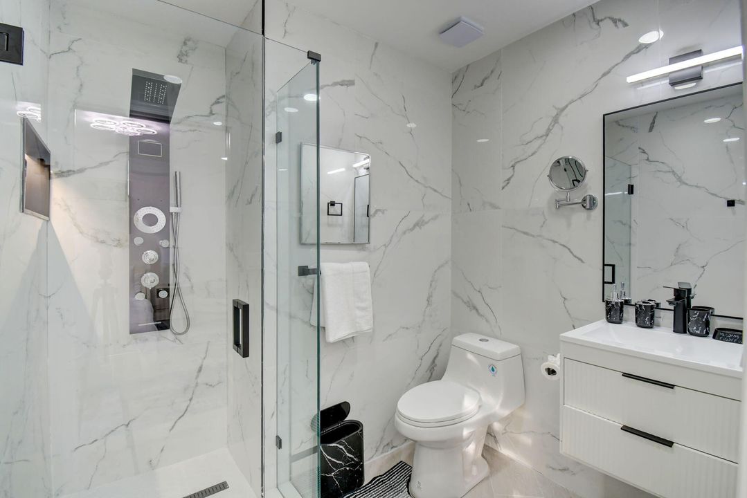 В аренду: $30,000 (5 спален, 5 ванн, 3200 Квадратных фут)