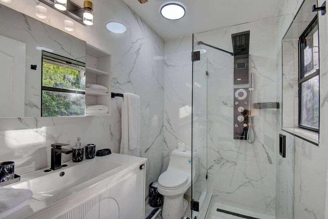 В аренду: $30,000 (5 спален, 5 ванн, 3200 Квадратных фут)