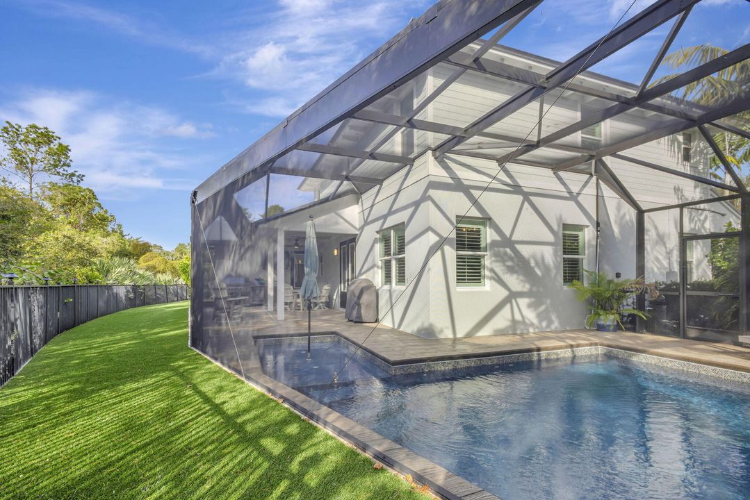 For Sale: $1,150,000 (4 beds, 3 baths, 2872 Square Feet)