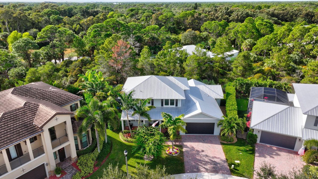 For Sale: $1,150,000 (4 beds, 3 baths, 2872 Square Feet)