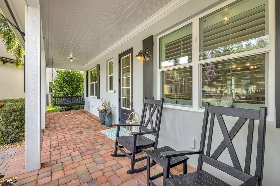 For Sale: $1,150,000 (4 beds, 3 baths, 2872 Square Feet)