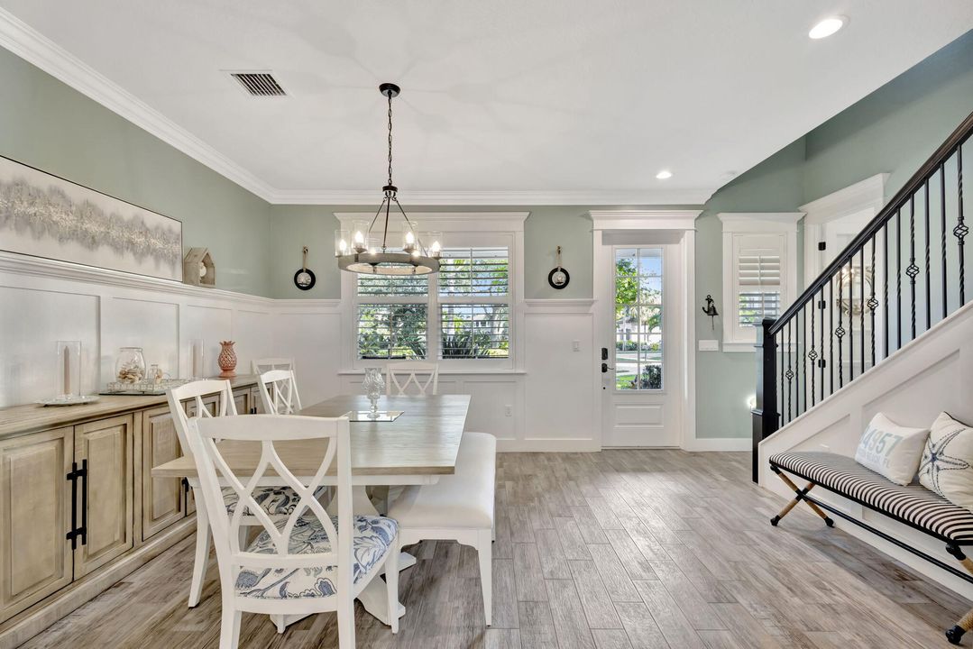 For Sale: $1,150,000 (4 beds, 3 baths, 2872 Square Feet)