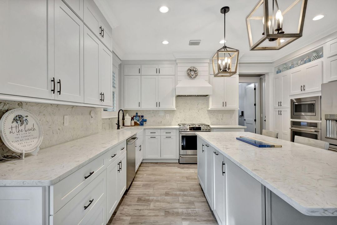 For Sale: $1,150,000 (4 beds, 3 baths, 2872 Square Feet)