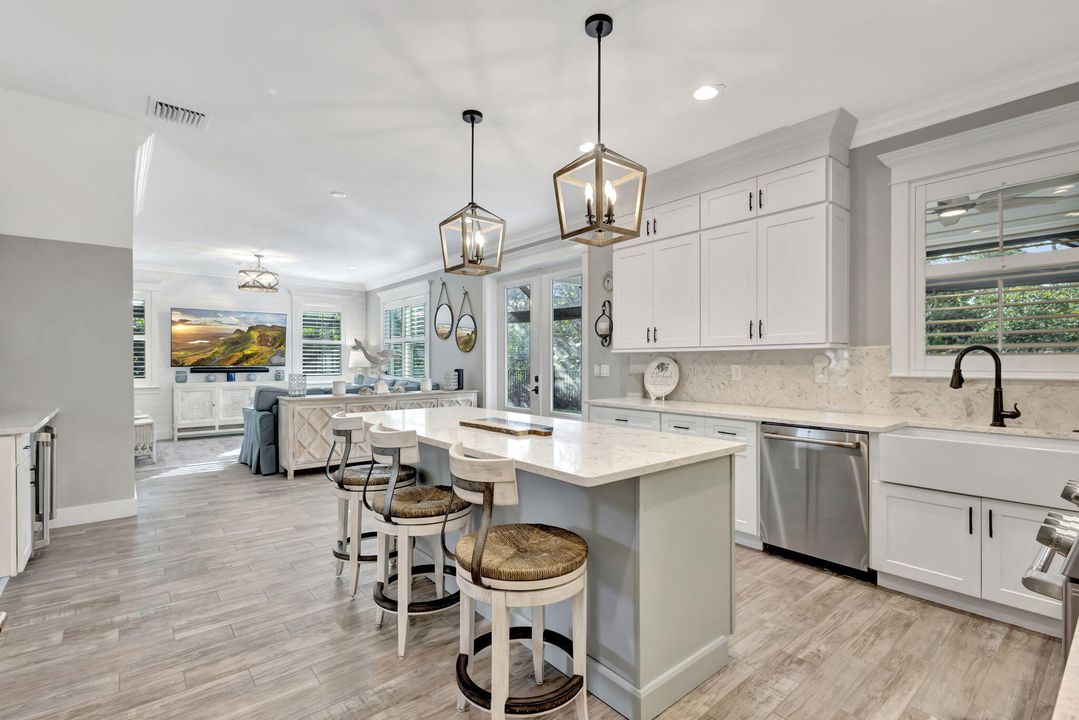 For Sale: $1,150,000 (4 beds, 3 baths, 2872 Square Feet)