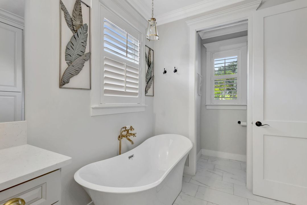 For Sale: $1,150,000 (4 beds, 3 baths, 2872 Square Feet)