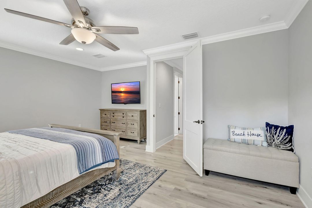 For Sale: $1,150,000 (4 beds, 3 baths, 2872 Square Feet)