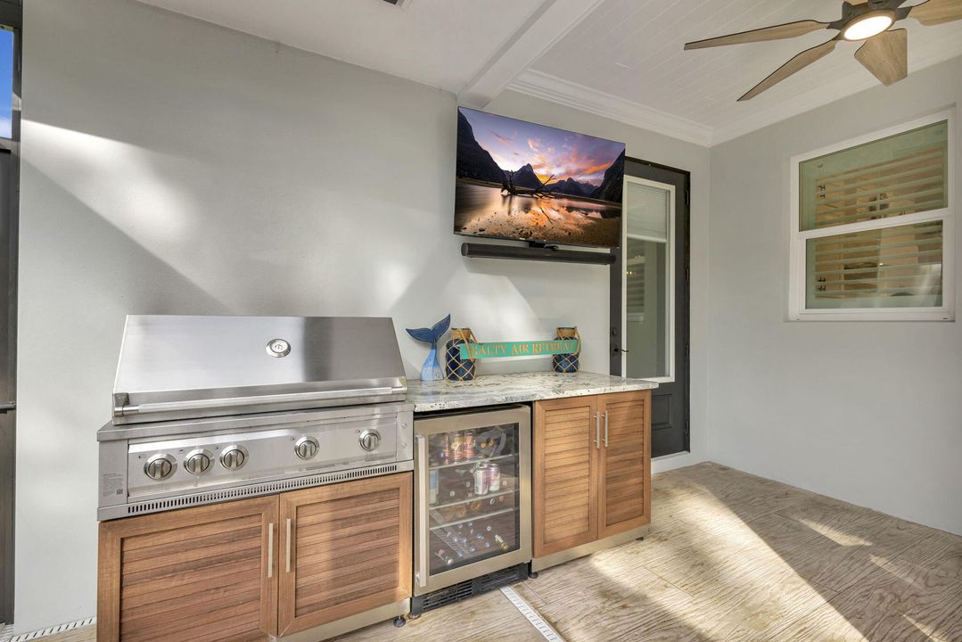 For Sale: $1,150,000 (4 beds, 3 baths, 2872 Square Feet)