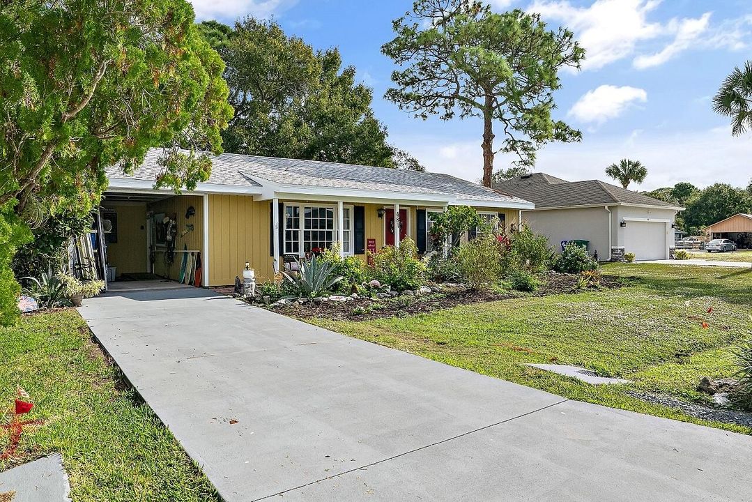 En Venta: $249,900 (2 camas, 2 baños, 1026 Pies cuadrados)