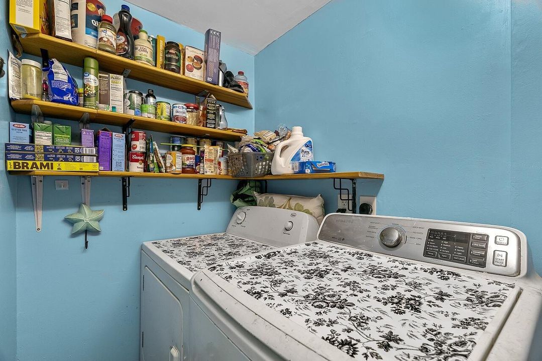 En Venta: $249,900 (2 camas, 2 baños, 1026 Pies cuadrados)