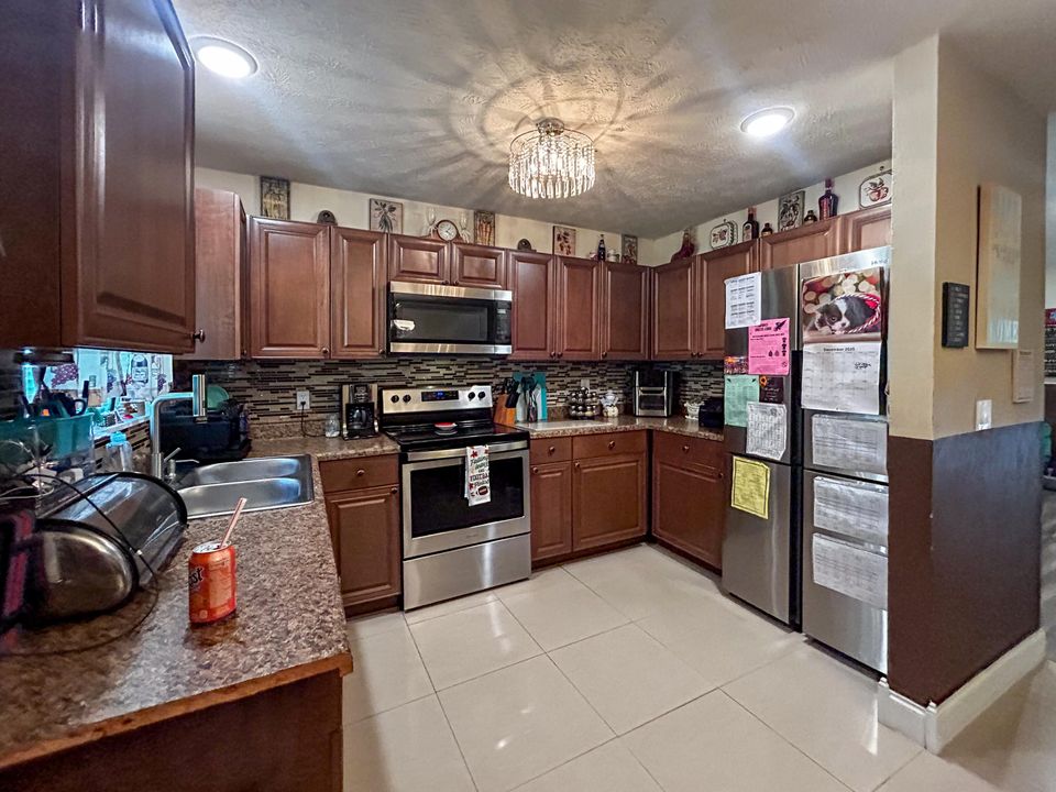 En Venta: $249,995 (3 camas, 2 baños, 1552 Pies cuadrados)