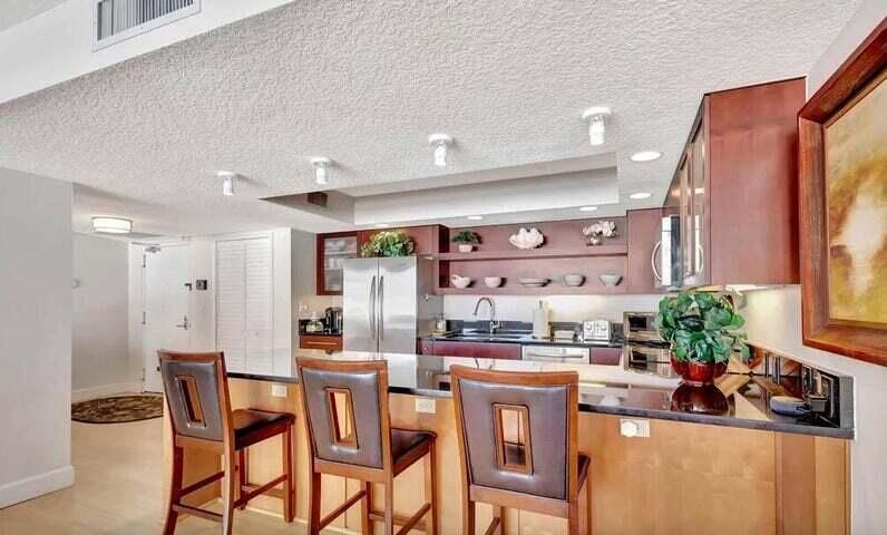 出租: $5,200 (2 贝兹, 2 浴室, 1432 平方英尺)