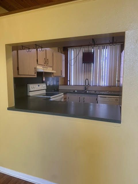 В аренду: $2,575 (2 спален, 2 ванн, 1152 Квадратных фут)