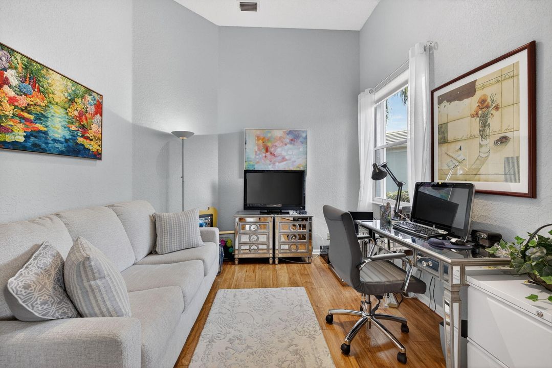 En Venta: $397,500 (3 camas, 2 baños, 2277 Pies cuadrados)