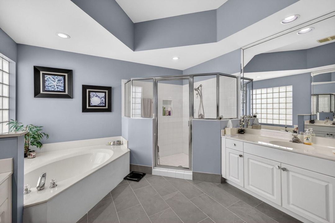 En Venta: $397,500 (3 camas, 2 baños, 2277 Pies cuadrados)