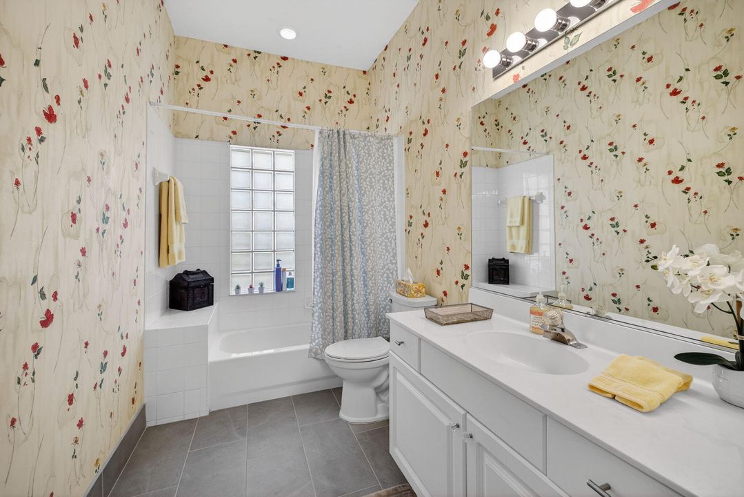 En Venta: $397,500 (3 camas, 2 baños, 2277 Pies cuadrados)