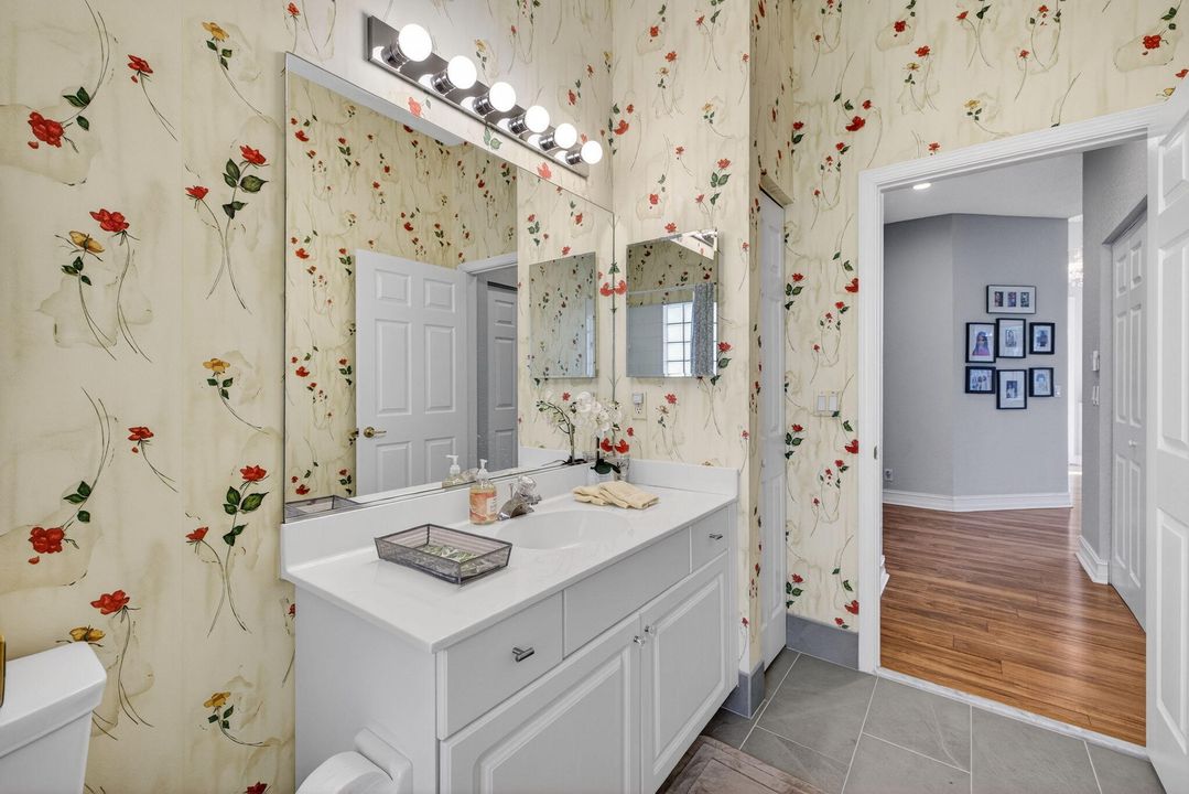 En Venta: $397,500 (3 camas, 2 baños, 2277 Pies cuadrados)