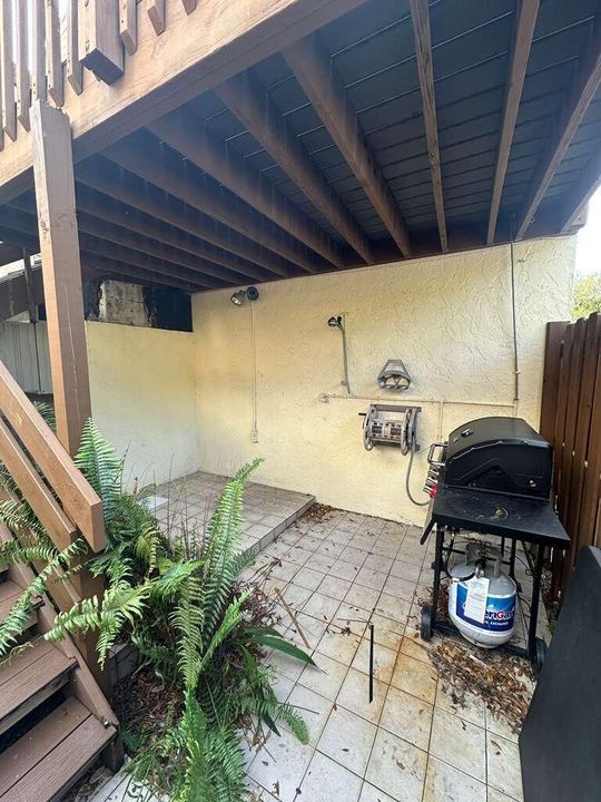 For Sale: $185,000 (1 beds, 1 baths, 627 Square Feet)