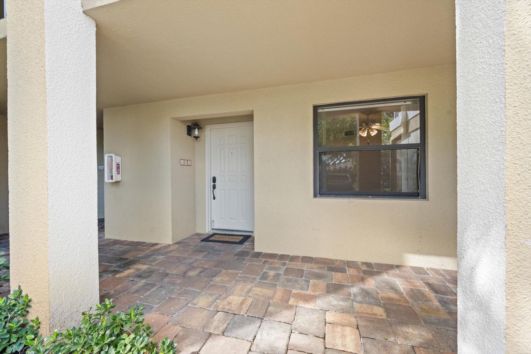 待售: $385,000 (2 贝兹, 2 浴室, 1180 平方英尺)