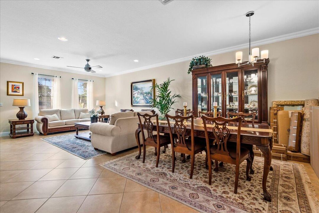 待售: $585,000 (3 贝兹, 2 浴室, 1822 平方英尺)