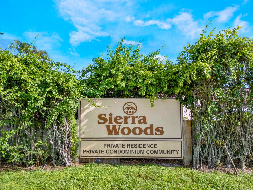 На продажу: $249,900 (2 спален, 2 ванн, 948 Квадратных фут)