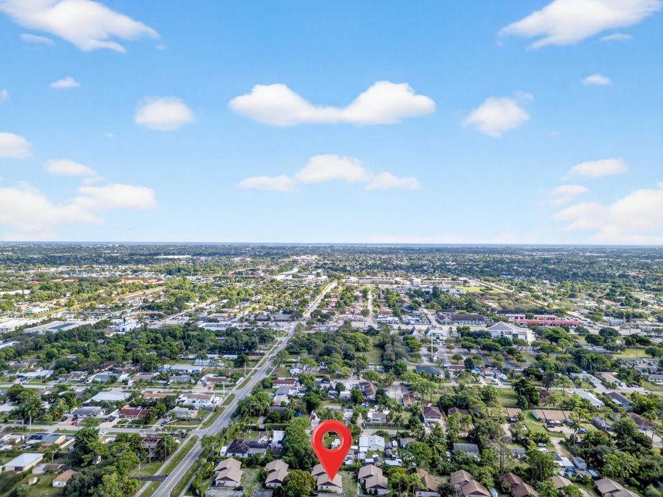 На продажу: $249,900 (2 спален, 2 ванн, 948 Квадратных фут)