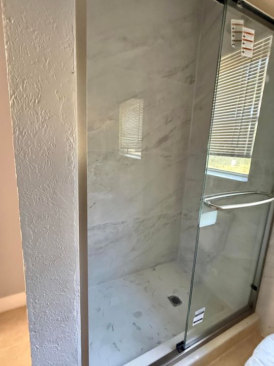 For Rent: $1,750 (3 beds, 2 baths, 900 Square Feet)