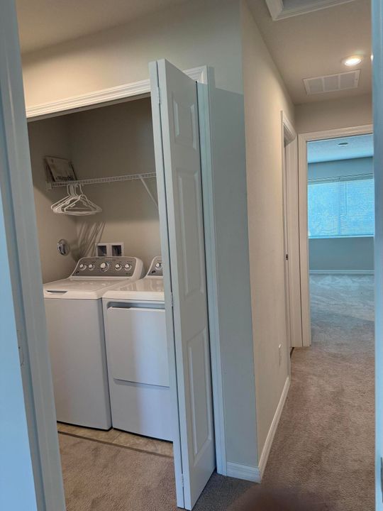 For Rent: $2,100 (3 beds, 2 baths, 1638 Square Feet)