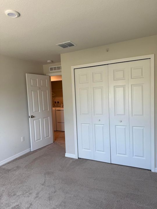 For Rent: $2,100 (3 beds, 2 baths, 1638 Square Feet)