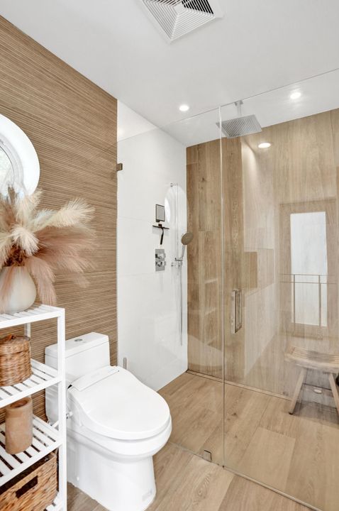 For Sale: $949,000 (3 beds, 2 baths, 1675 Square Feet)