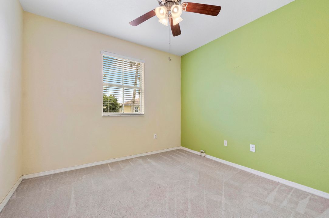 En Venta: $575,000 (4 camas, 2 baños, 2102 Pies cuadrados)