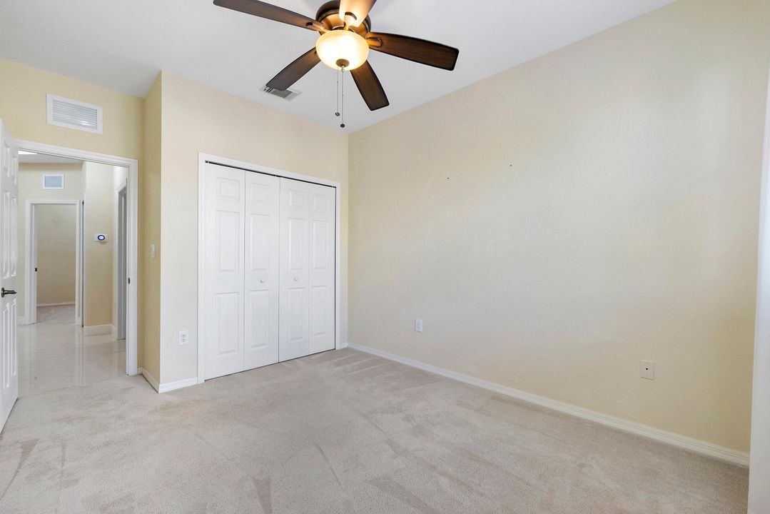 En Venta: $575,000 (4 camas, 2 baños, 2102 Pies cuadrados)