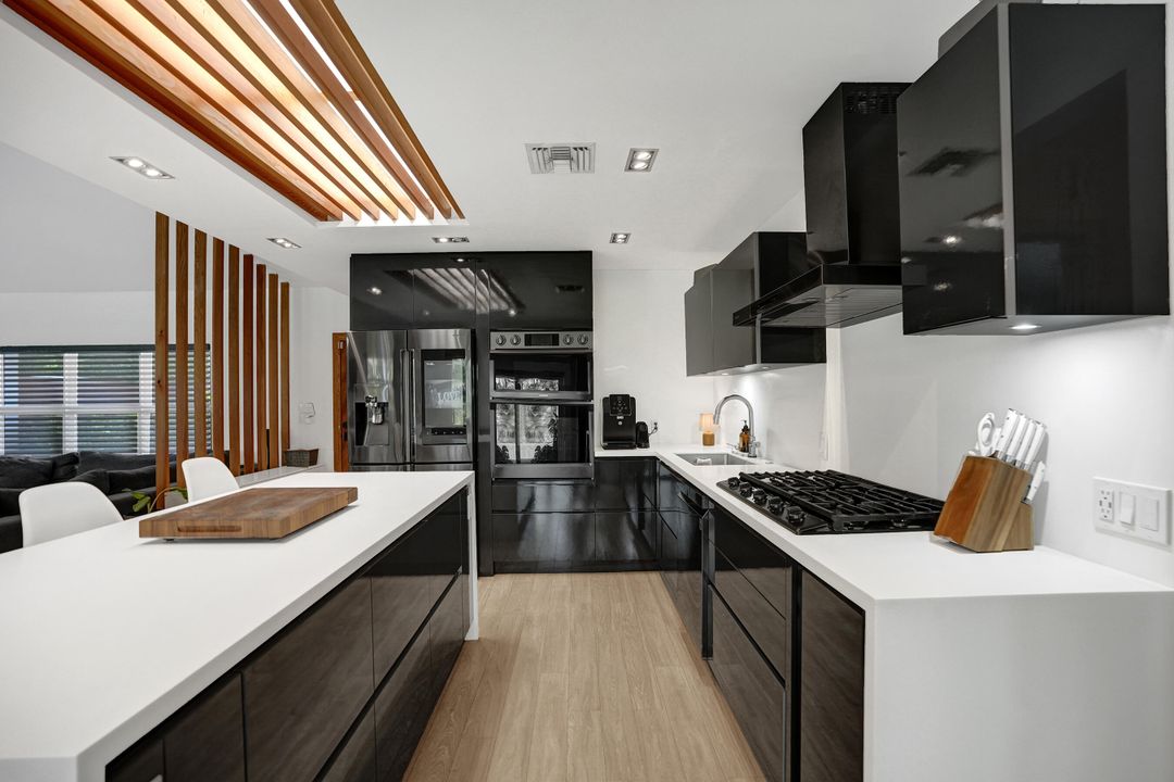 For Sale: $949,000 (3 beds, 2 baths, 1675 Square Feet)