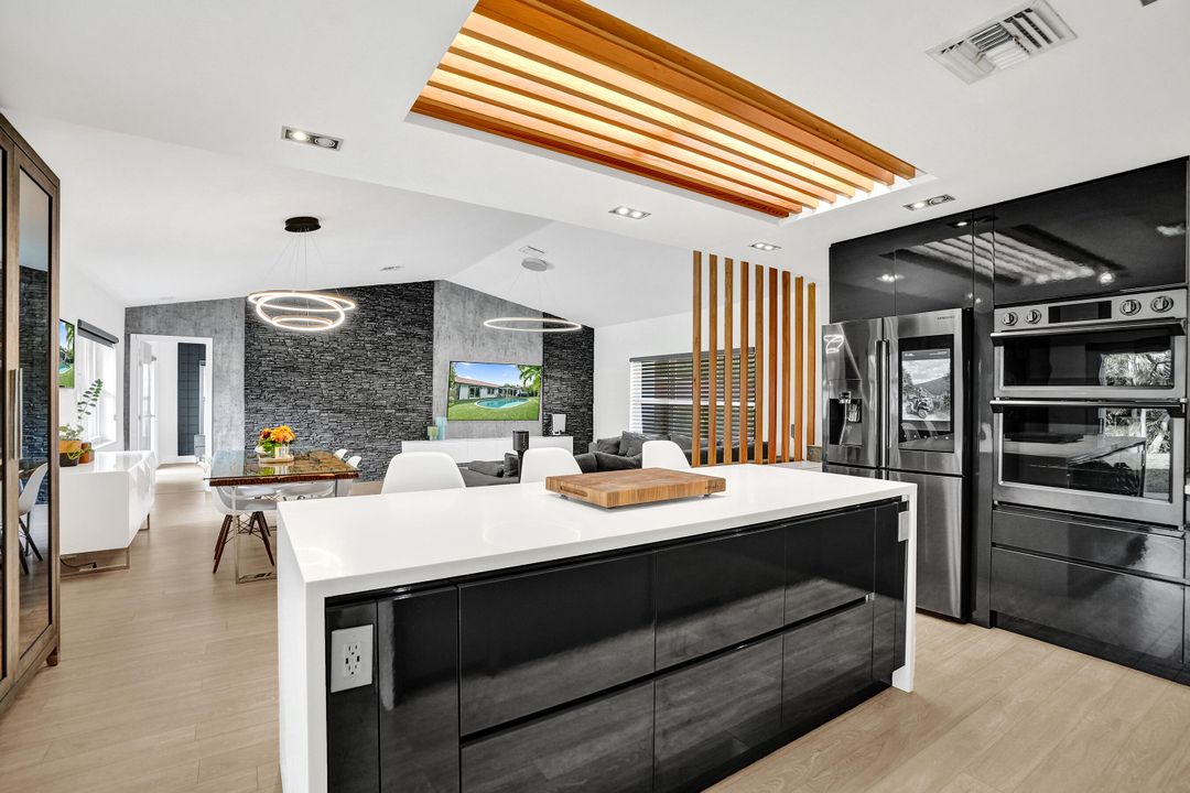 For Sale: $949,000 (3 beds, 2 baths, 1675 Square Feet)