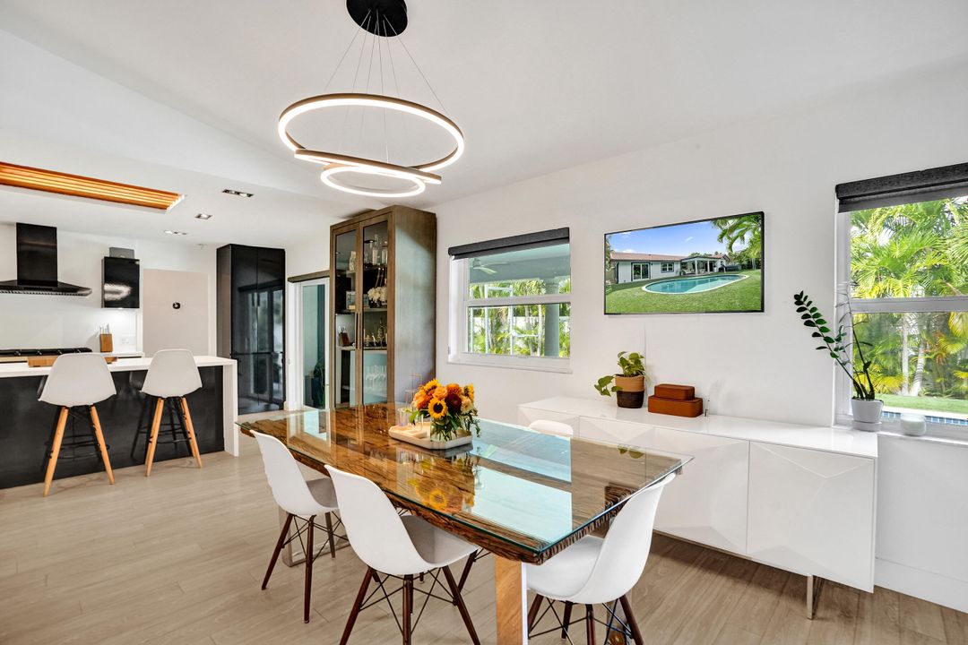 For Sale: $949,000 (3 beds, 2 baths, 1675 Square Feet)