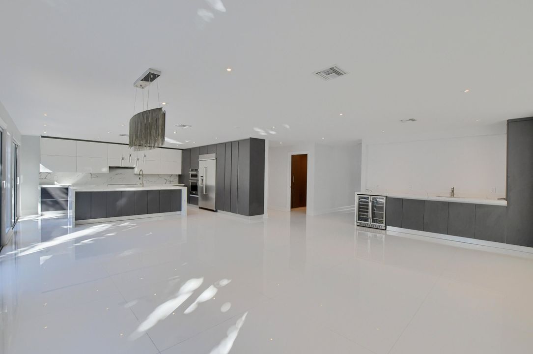 For Sale: $1,525,000 (5 beds, 4 baths, 3853 Square Feet)