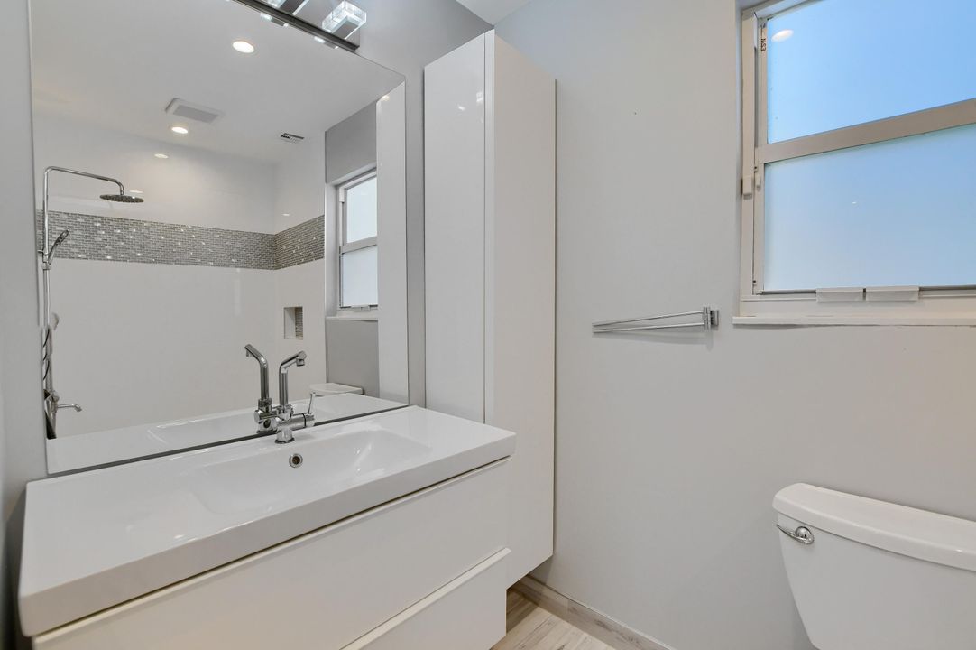 For Sale: $1,525,000 (5 beds, 4 baths, 3853 Square Feet)