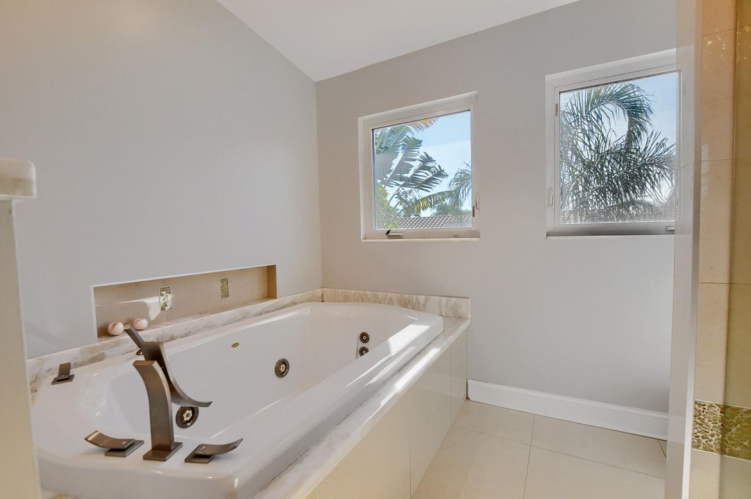 For Sale: $1,525,000 (5 beds, 4 baths, 3853 Square Feet)