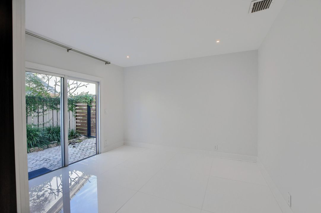 For Sale: $1,525,000 (5 beds, 4 baths, 3853 Square Feet)