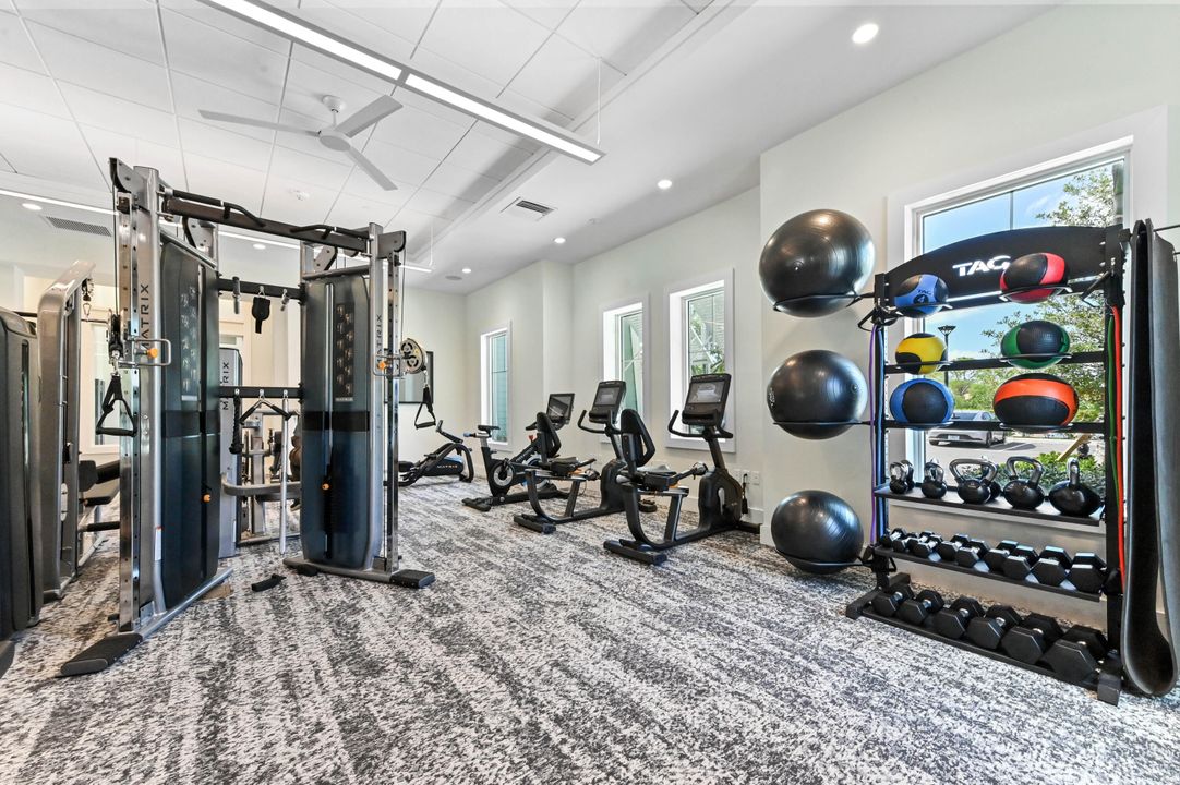 Activo con contrato: $885,000 (3 camas, 2 baños, 1852 Pies cuadrados)