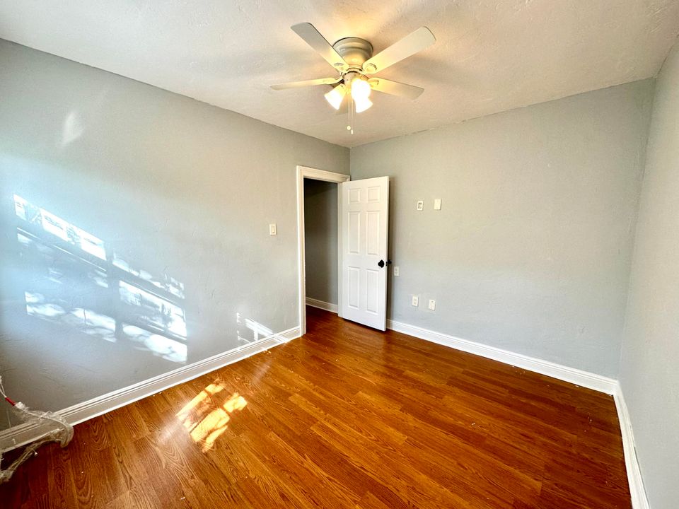 En Renta: $2,650 (3 camas, 2 baños, 2390 Pies cuadrados)