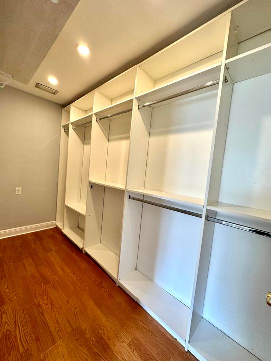 En Renta: $2,650 (3 camas, 2 baños, 2390 Pies cuadrados)