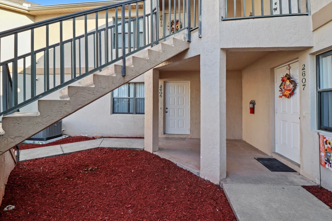 出租: $1,700 (2 贝兹, 2 浴室, 1000 平方英尺)