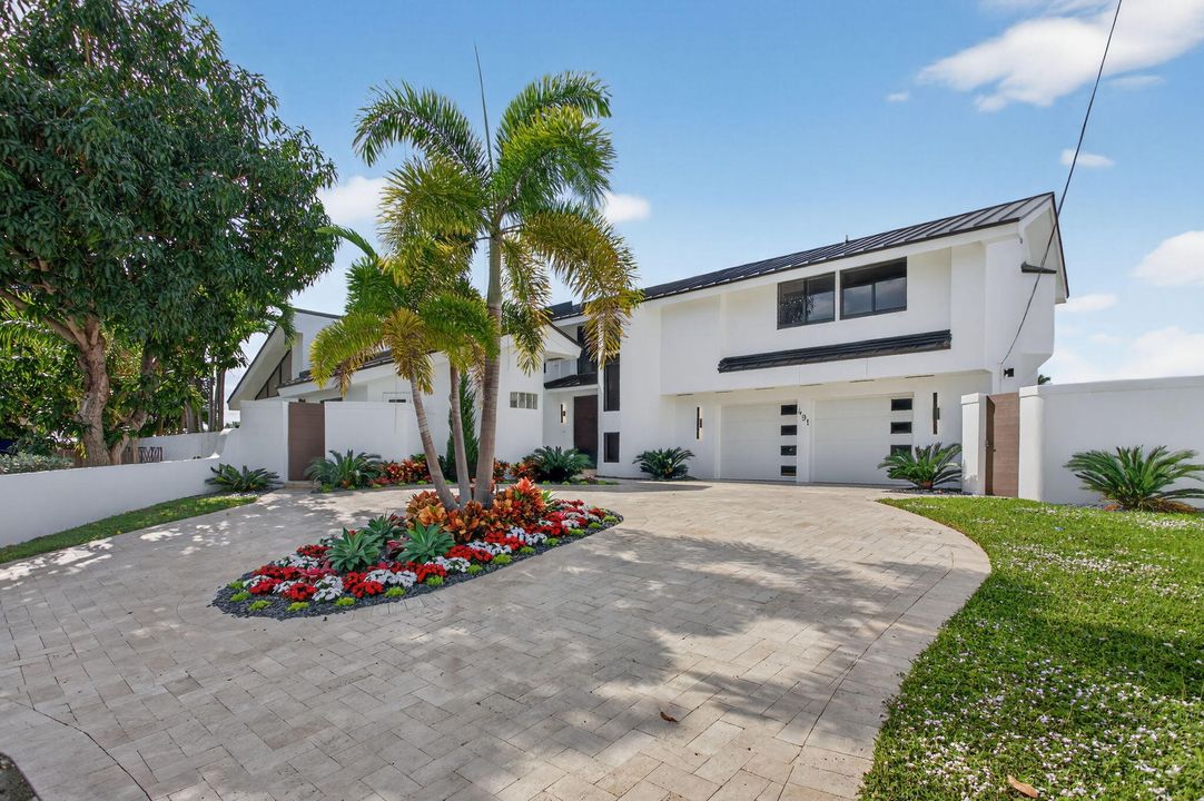 En Venta: $2,990,000 (4 camas, 3 baños, 2839 Pies cuadrados)