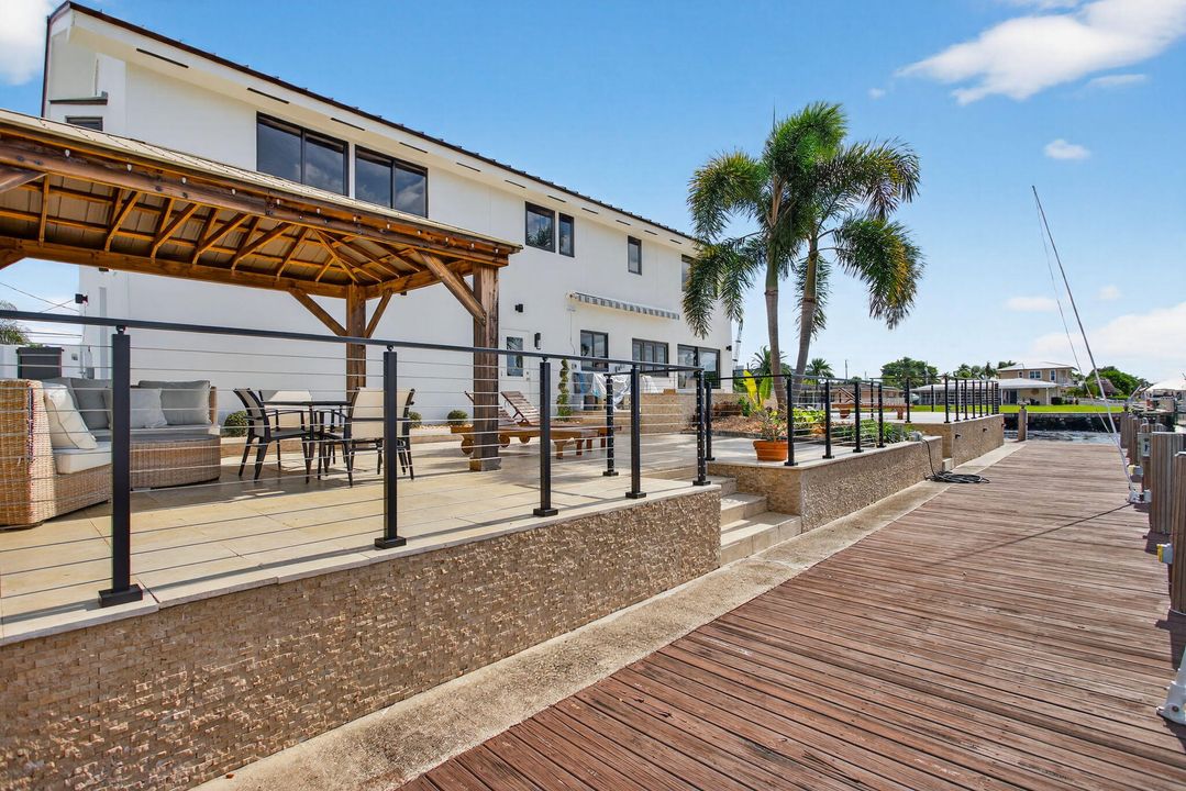 En Venta: $2,990,000 (4 camas, 3 baños, 2839 Pies cuadrados)