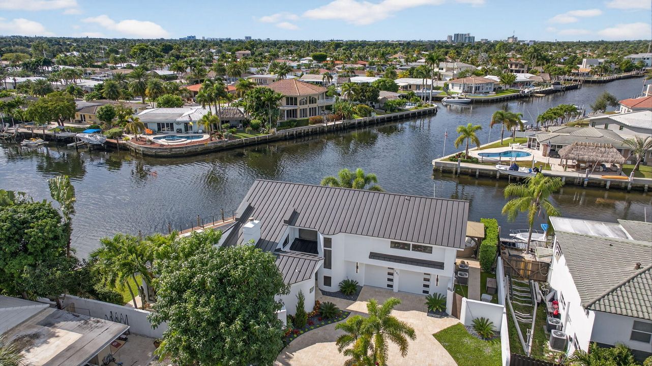 En Venta: $2,990,000 (4 camas, 3 baños, 2839 Pies cuadrados)