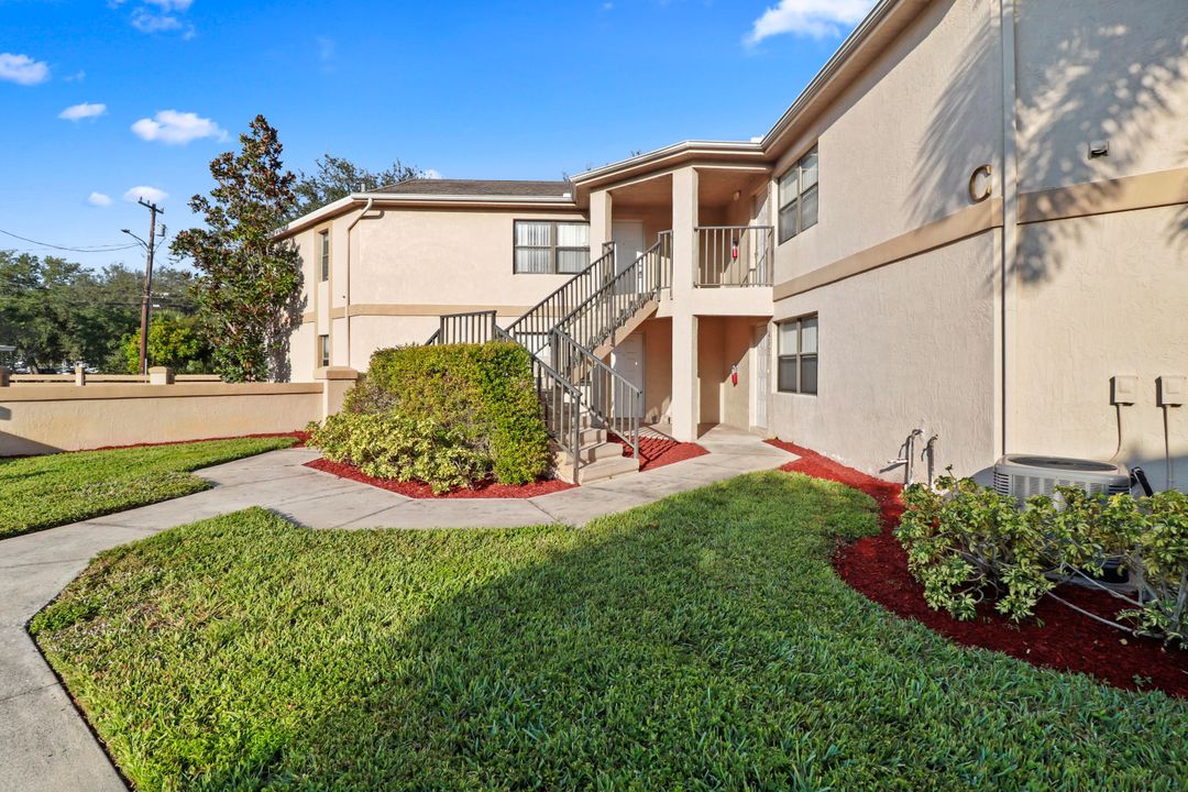 出租: $1,700 (2 贝兹, 2 浴室, 1000 平方英尺)