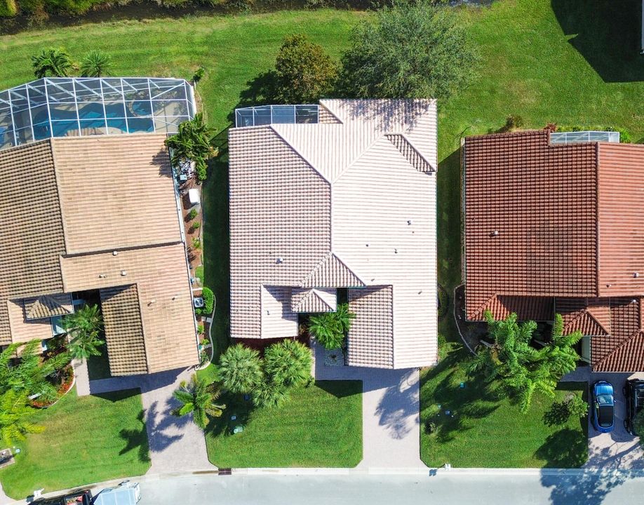 For Sale: $499,900 (3 beds, 2 baths, 2545 Square Feet)