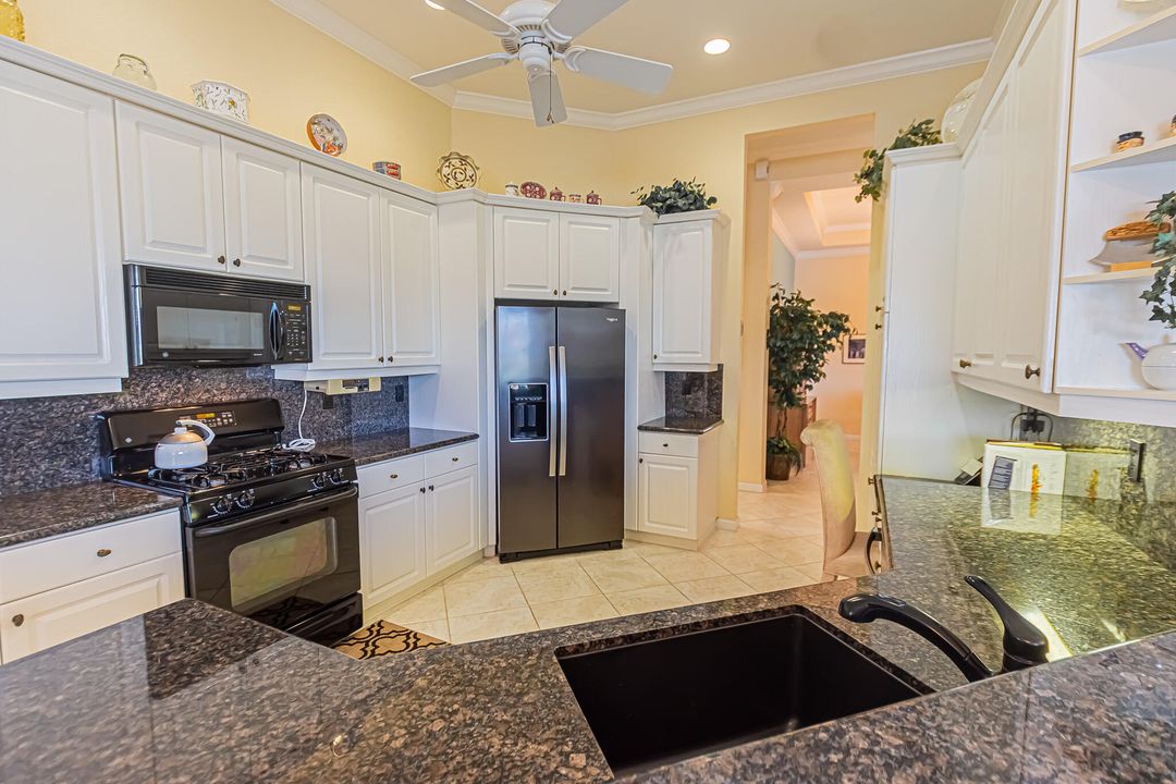 For Sale: $499,900 (3 beds, 2 baths, 2545 Square Feet)
