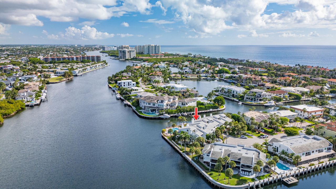 В аренду: $8,000 (2 спален, 2 ванн, 2300 Квадратных фут)