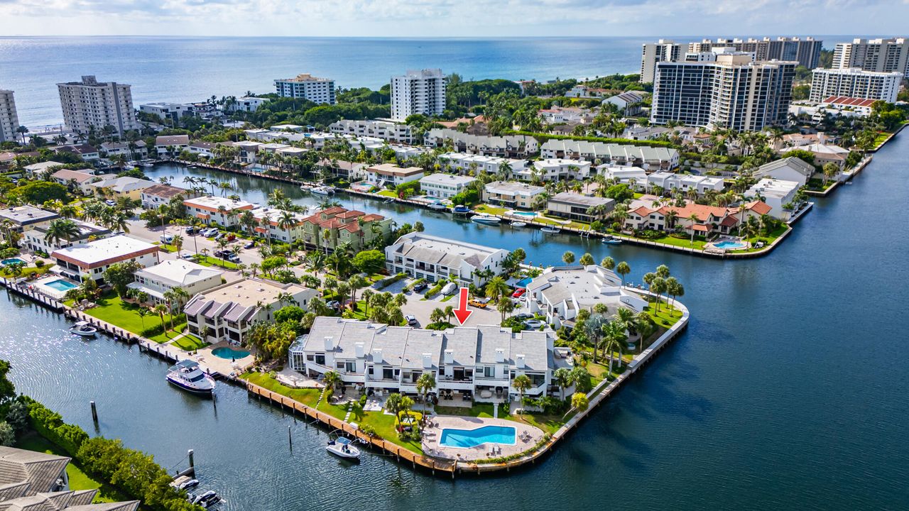 В аренду: $8,000 (2 спален, 2 ванн, 2300 Квадратных фут)